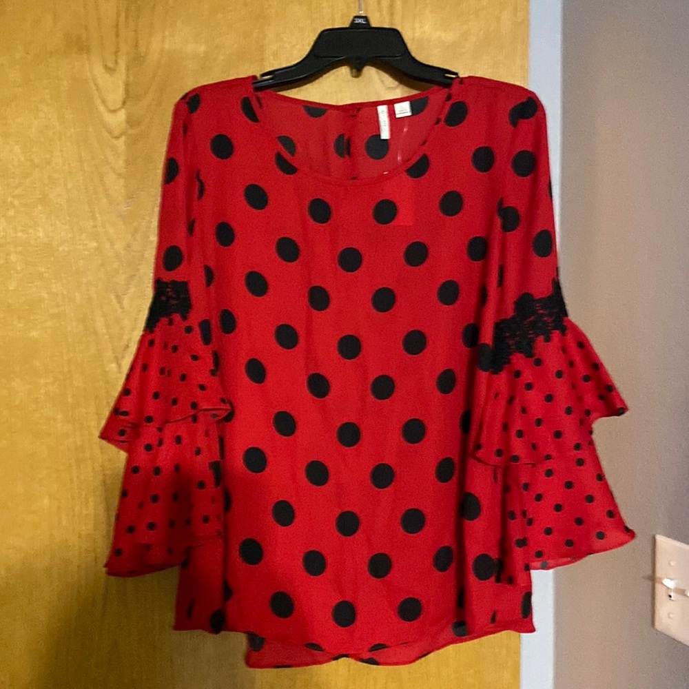 Woman’s Tunic Top